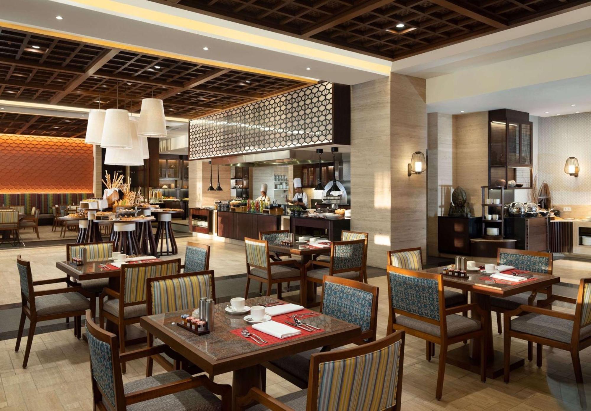 Hotel Conrad Bali Nusa Dua  Esterno foto The restaurant
