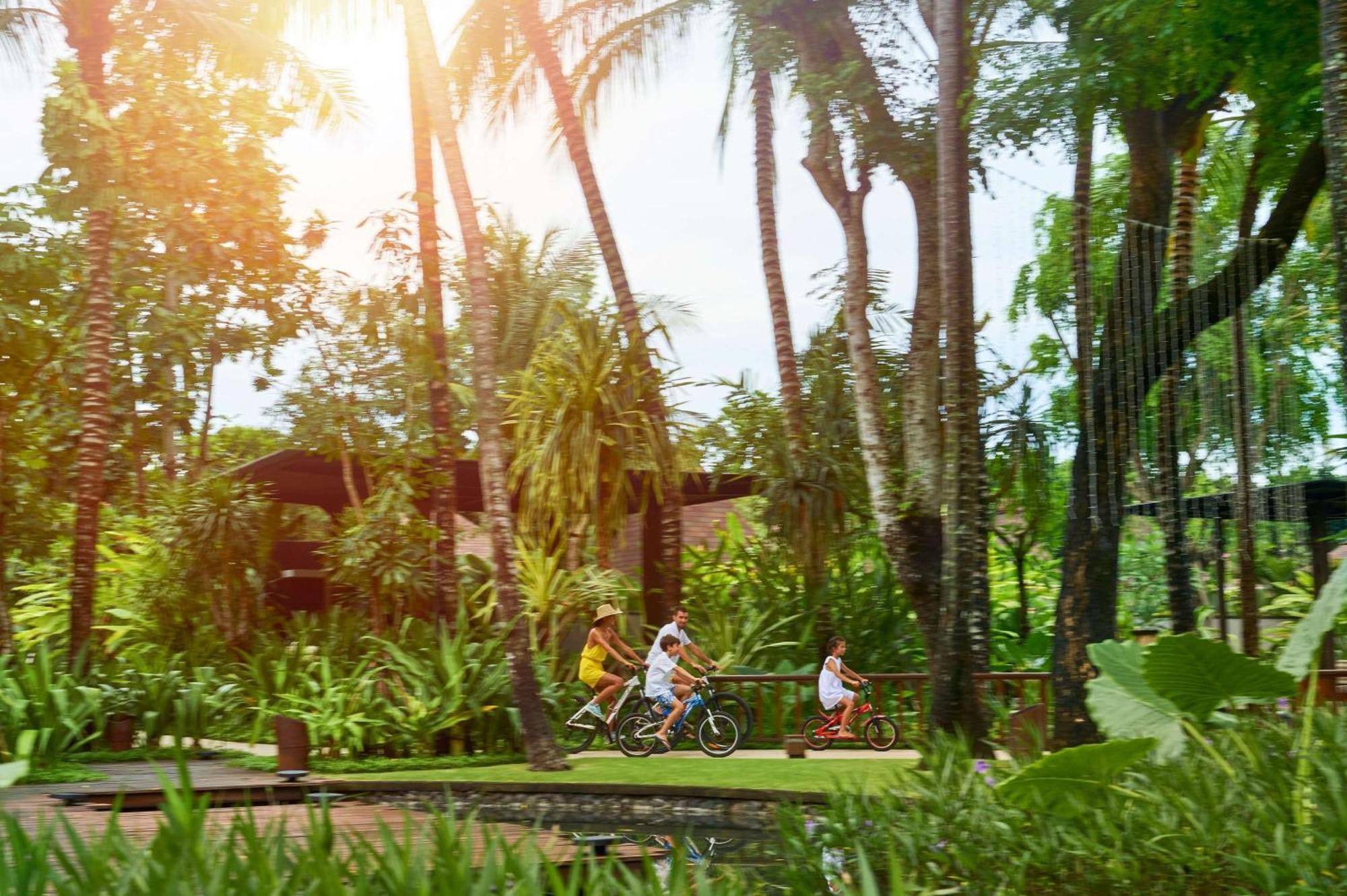 Hotel Conrad Bali Nusa Dua  Esterno foto The park