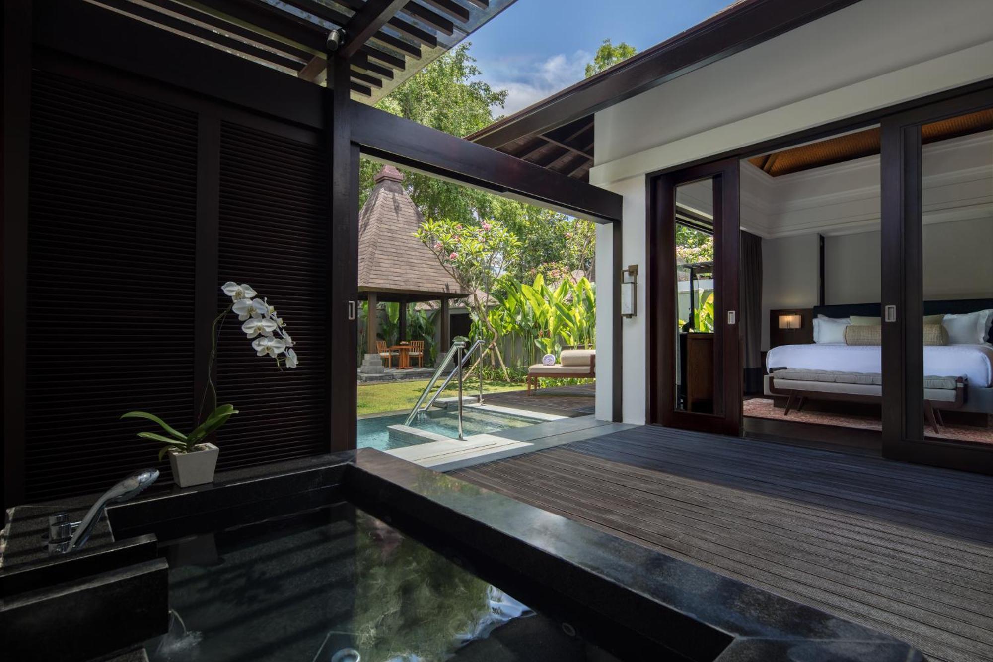 Hotel Conrad Bali Nusa Dua  Esterno foto A pool villa at The Village